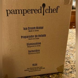 Ice cream maker BRAND NEW